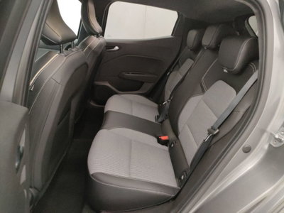 Renault Clio 1.0 tce Techno 90cv (8)