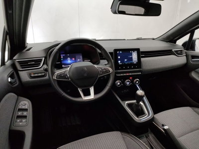 Renault Clio 1.0 tce Techno 90cv (9)