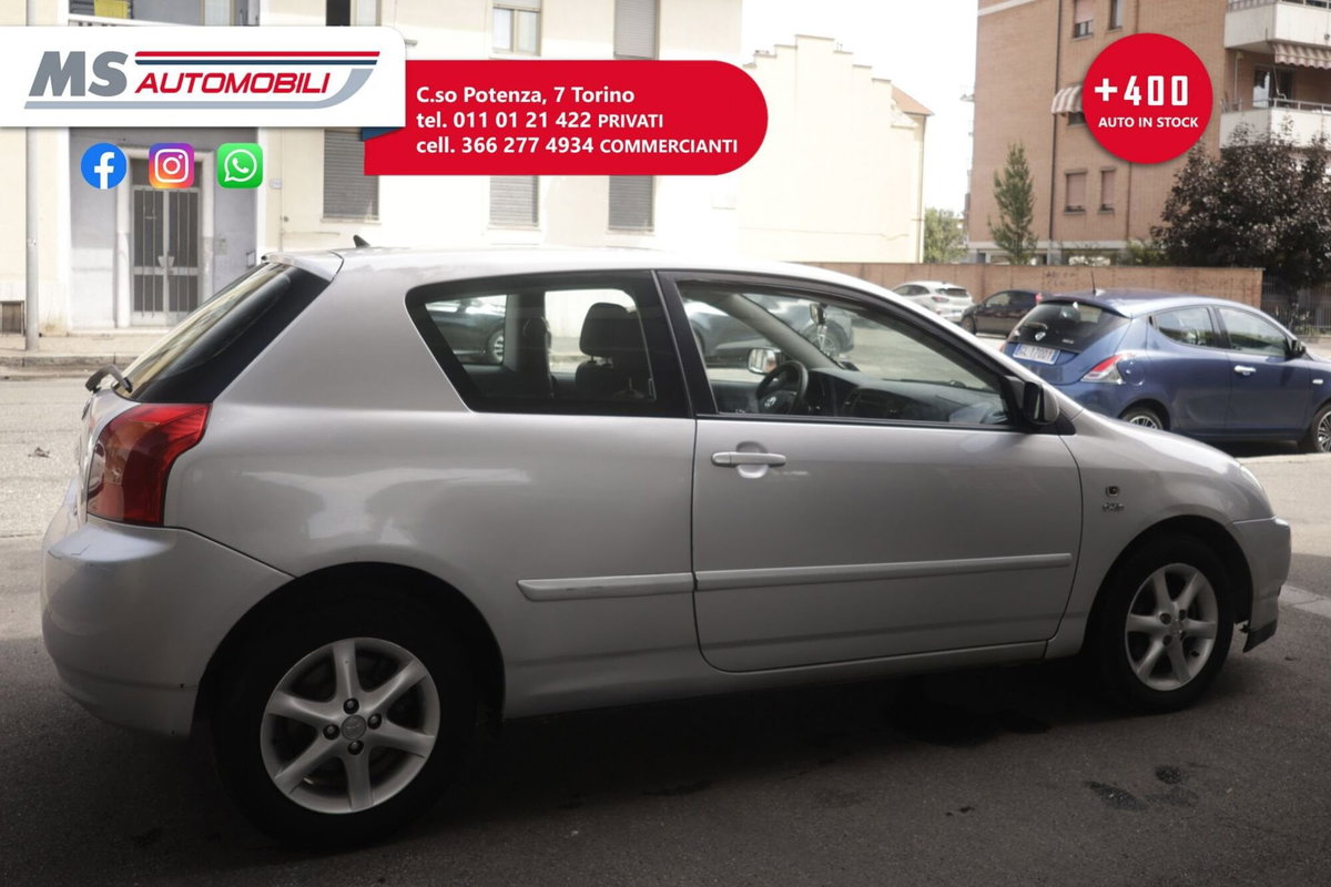 Toyota Corolla 2.0 tdi D-4D 3 porte Sol (13)