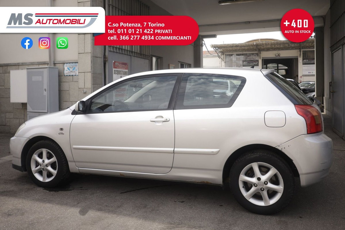 Toyota Corolla 2.0 tdi D-4D 3 porte Sol (15)