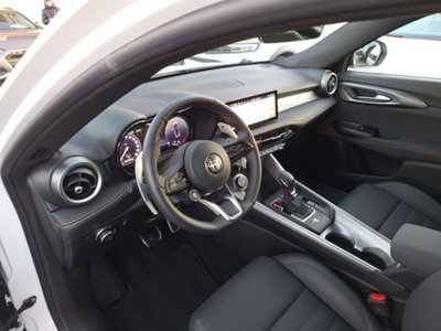 Alfa Romeo Tonale 1.6 Veloce 130cv tct6 (13)
