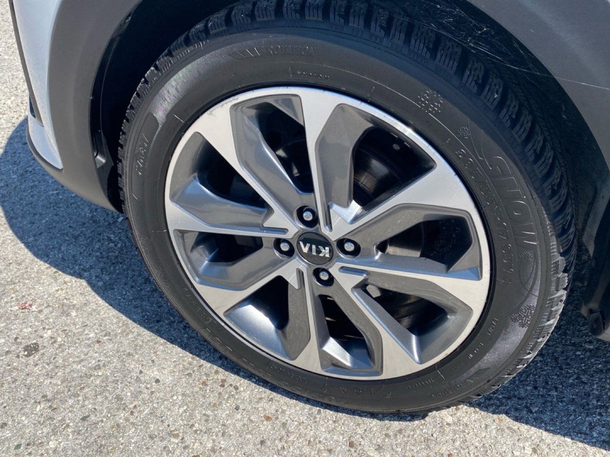 Kia Stonic 1.6 CRDi 115 CV Style (15)