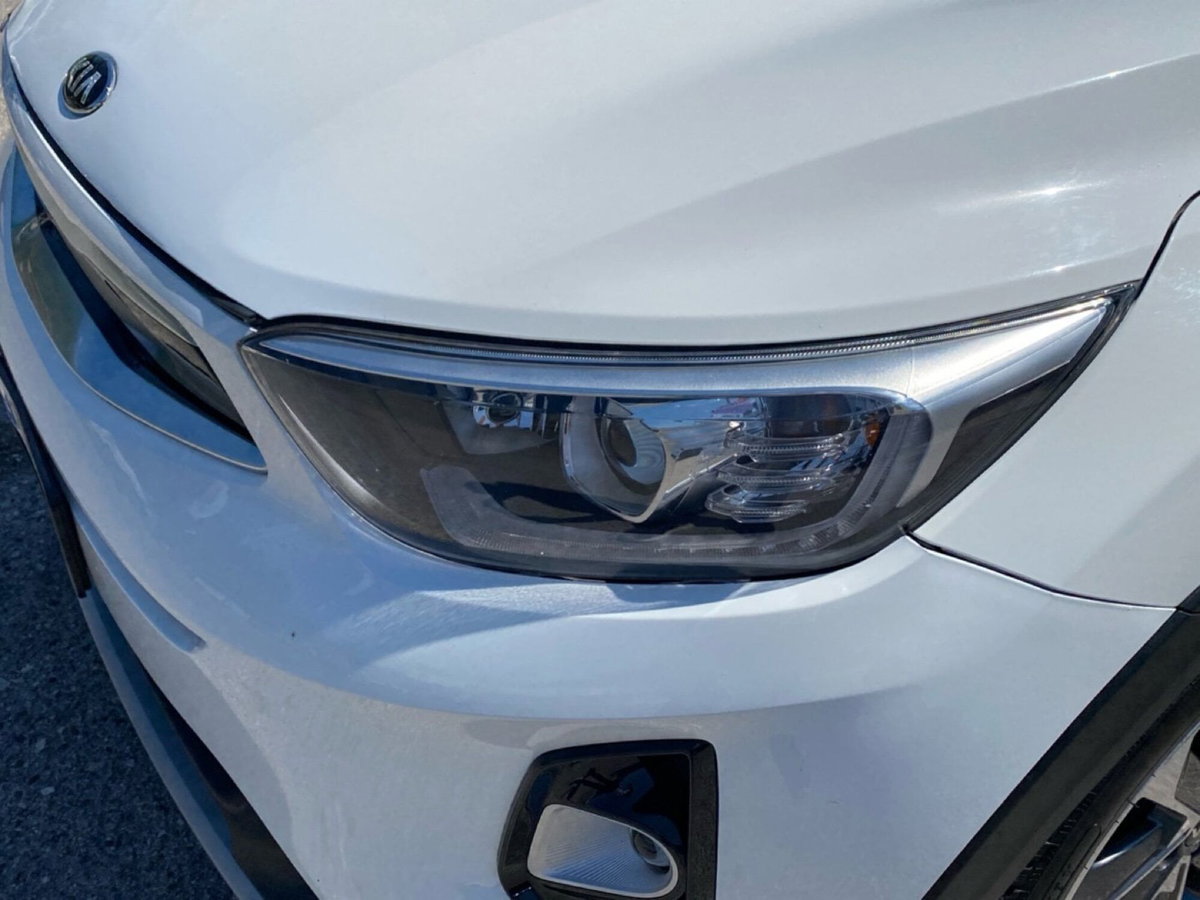 Kia Stonic 1.6 CRDi 115 CV Style (9)