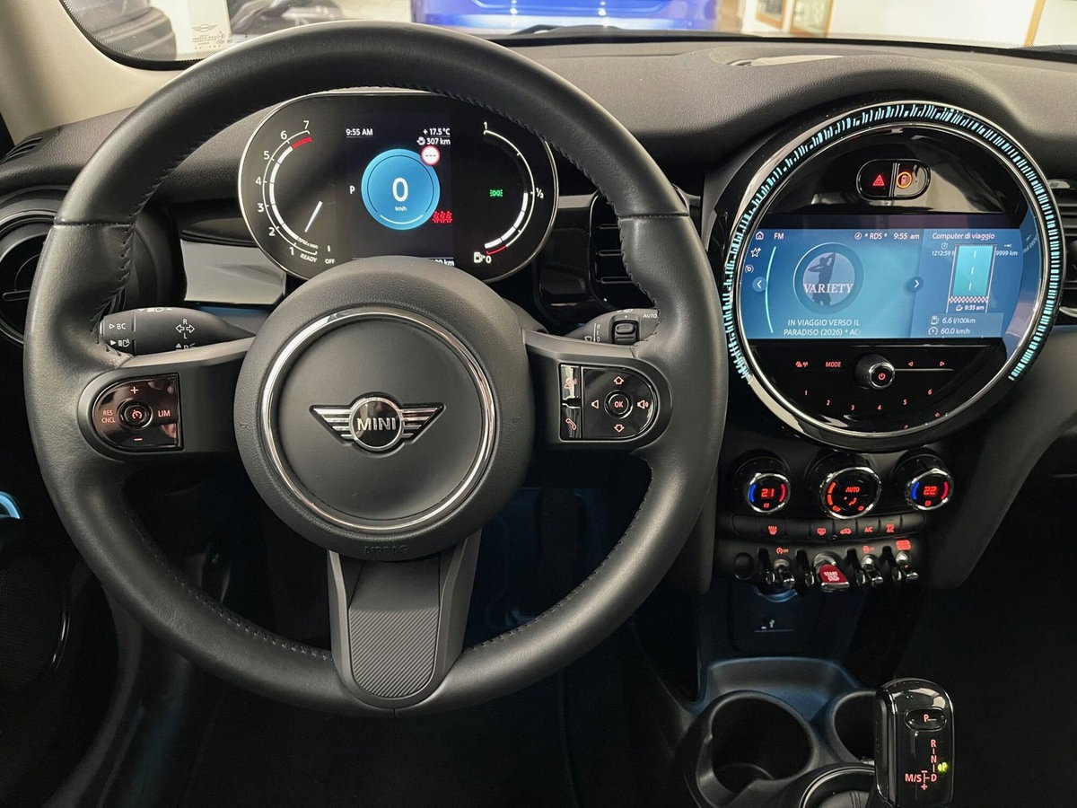 MINI Mini 1.5 Cooper Essential 5 porte (15)