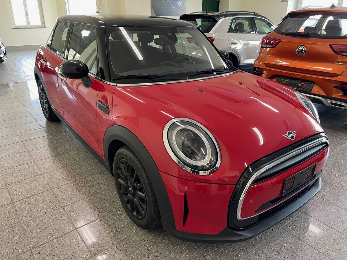 MINI Mini 1.5 Cooper Essential 5 porte (4)