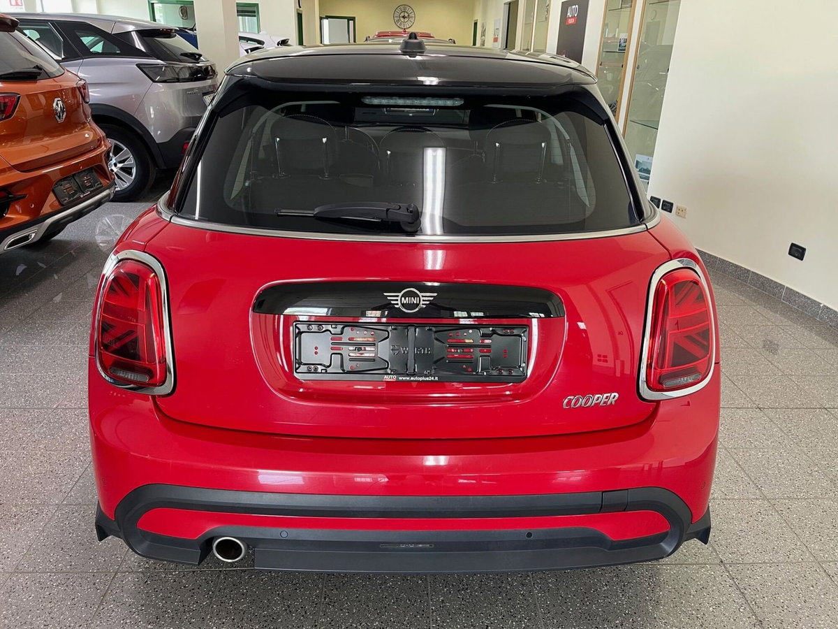 MINI Mini 1.5 Cooper Essential 5 porte (6)