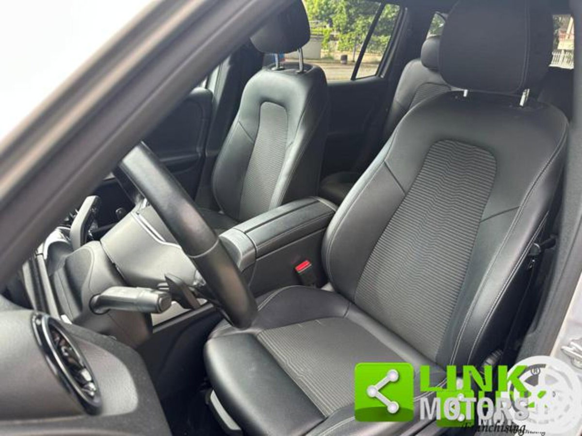 Mercedes-Benz GLB 200 d Automatic Premium (15)