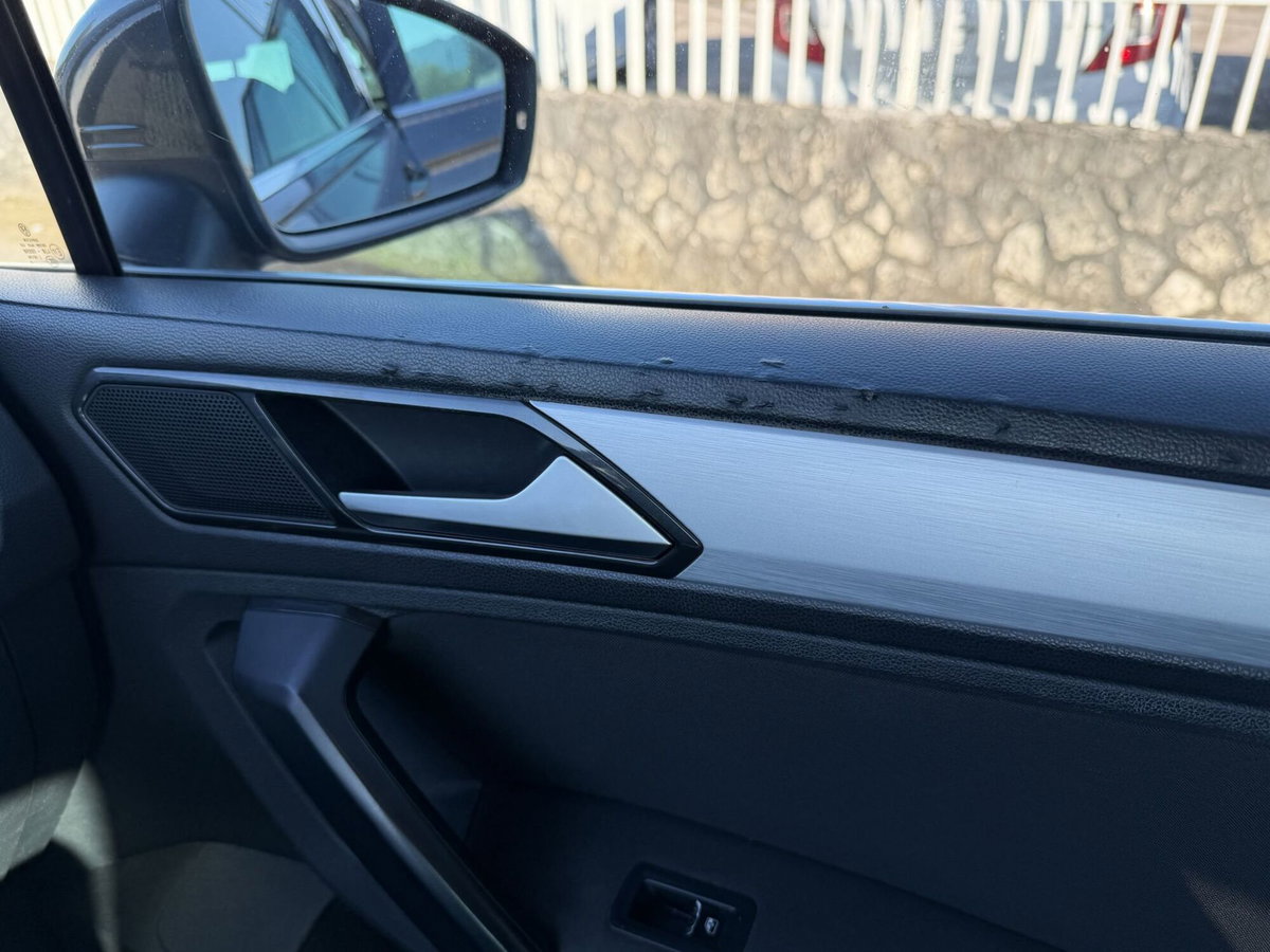 Volkswagen Tiguan 1.6 TDI SCR Business BlueMotion Technology (8)