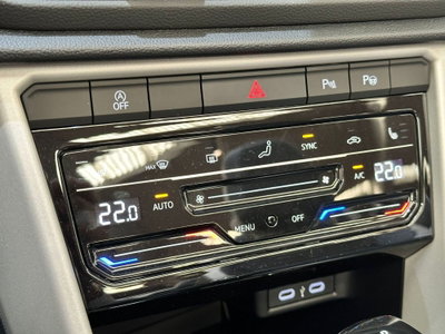 Volkswagen T-Roc Cabrio 1.5 TSI ACT DSG Style (15)