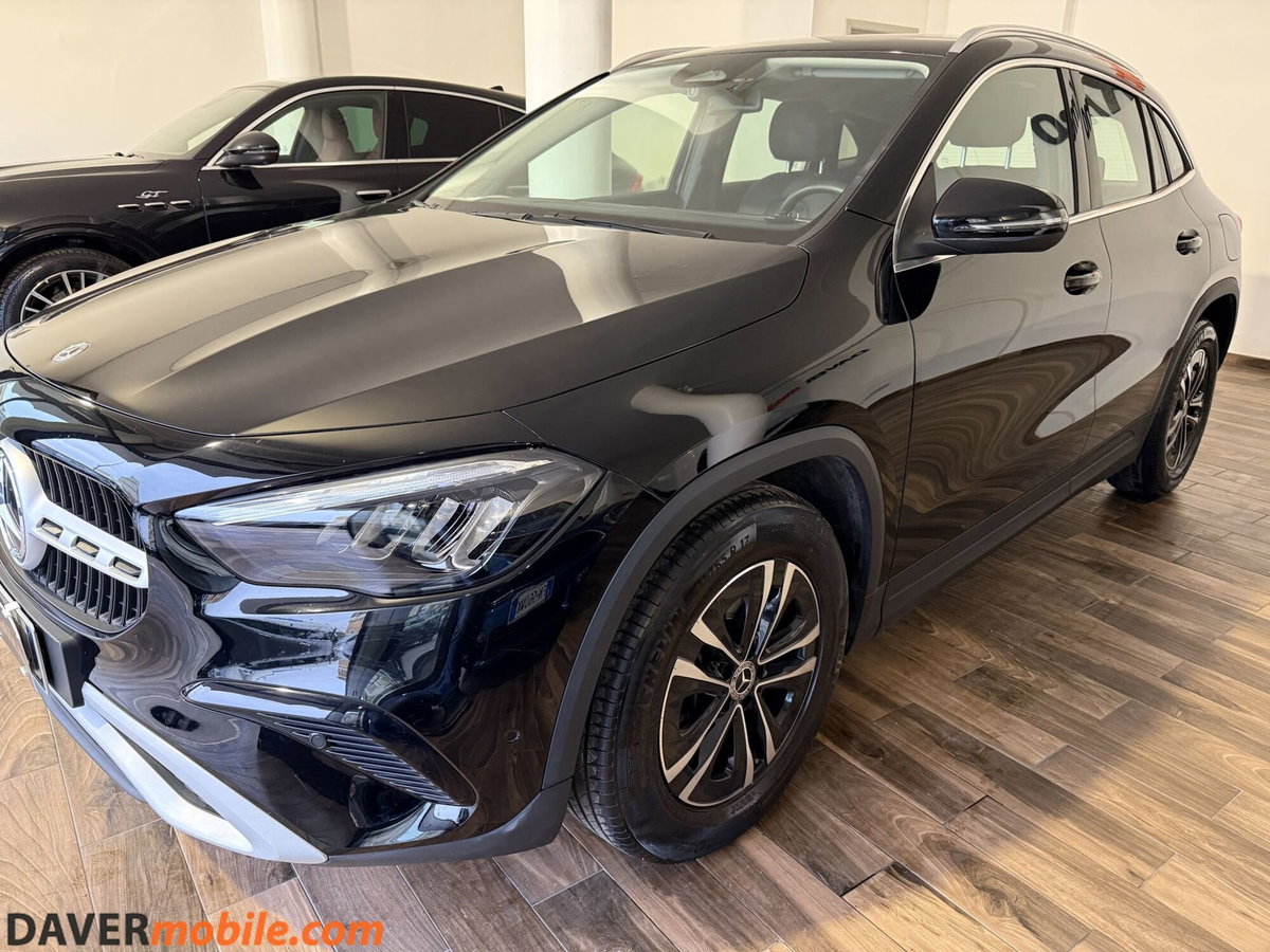 Mercedes-Benz GLA SUV 180 d Advanced auto (3)