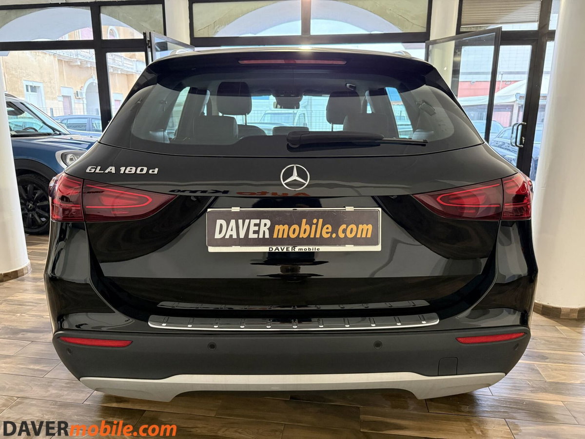 Mercedes-Benz GLA SUV 180 d Advanced auto (5)