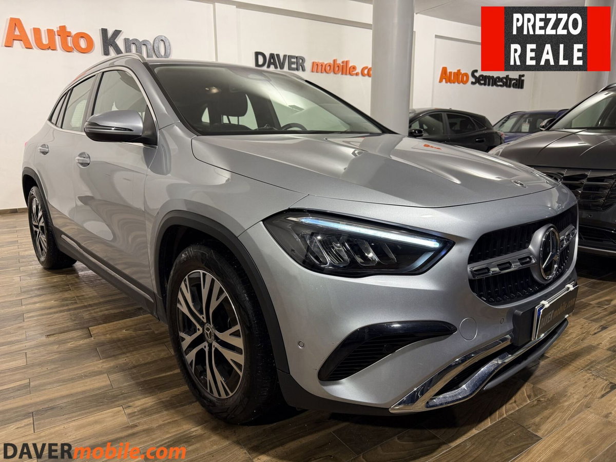 Mercedes-Benz GLA SUV 180 d Progressive Advanced auto
