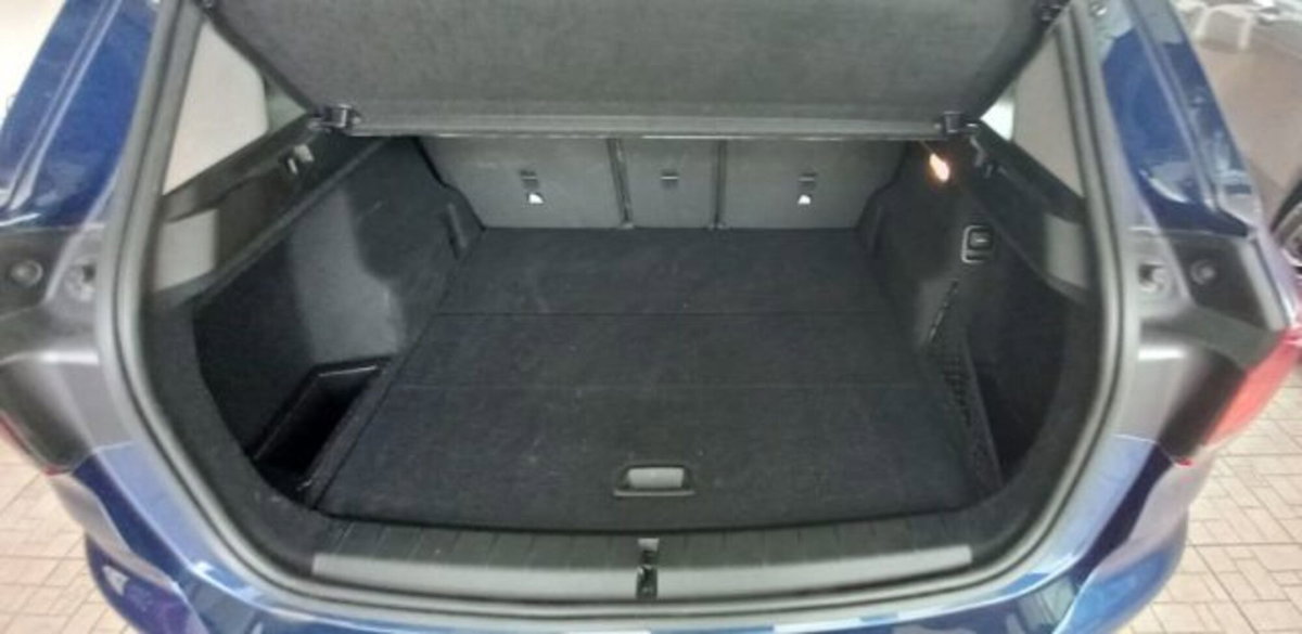 BMW X1 sDrive20d Business Advantage (5)