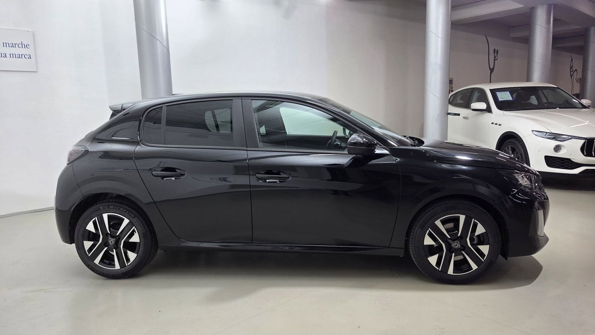 Peugeot 208 1.2 turbo Edition 100cv (4)