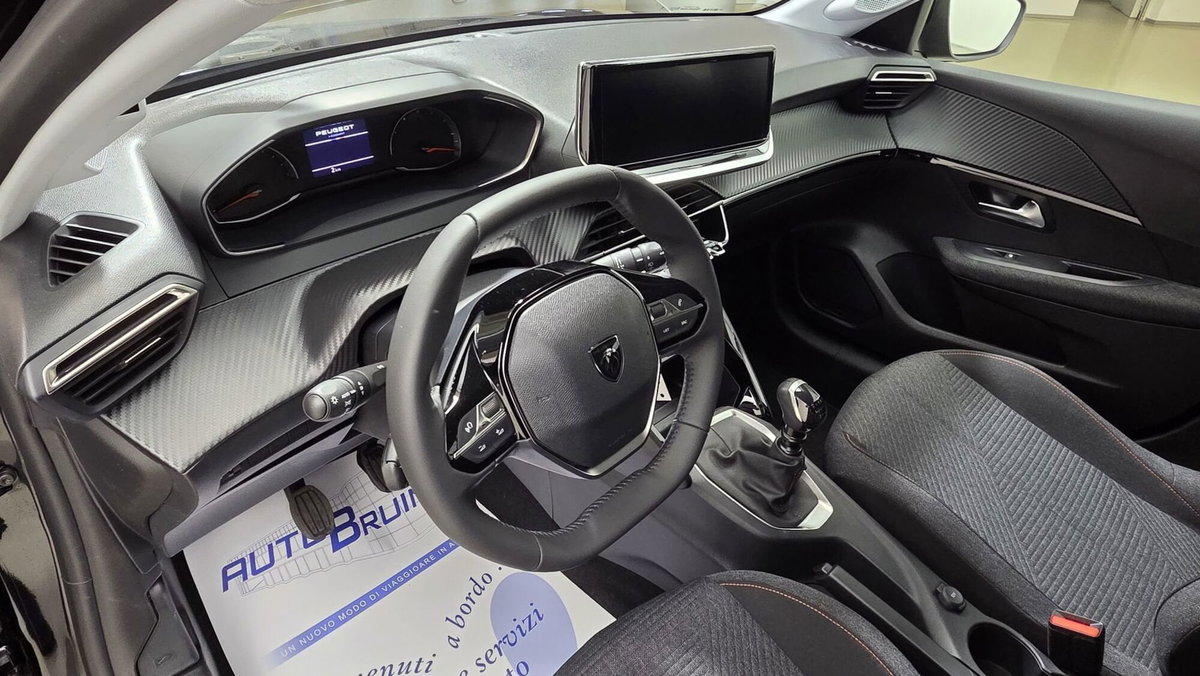 Peugeot 208 1.2 turbo Edition 100cv (6)