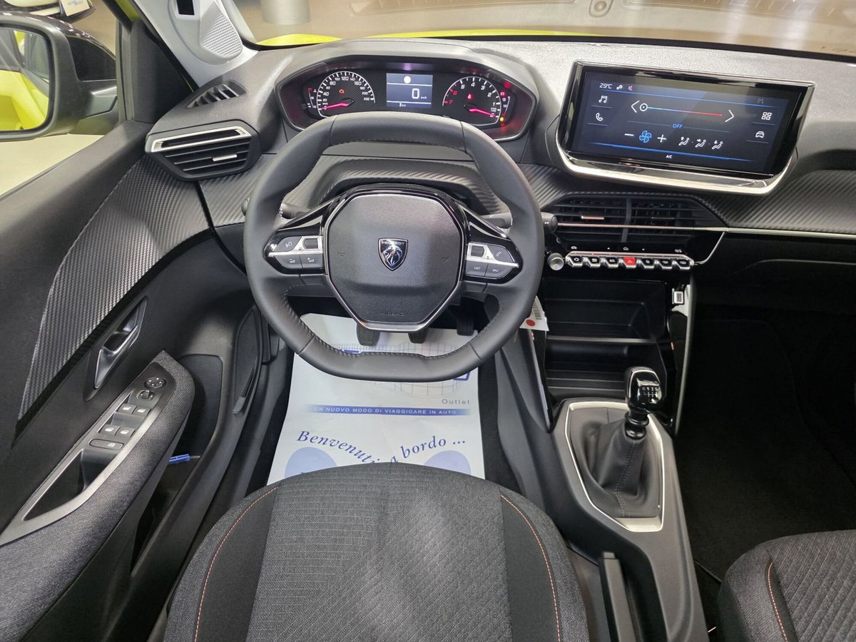 Peugeot 208 1.2 turbo Style 100cv (12)