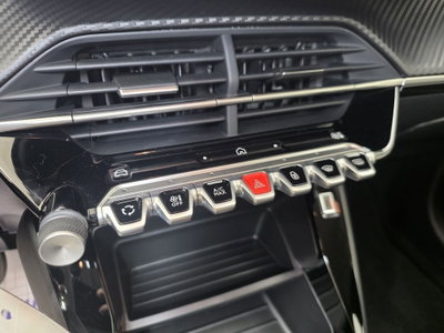 Peugeot 208 1.2 turbo Style 100cv (17)