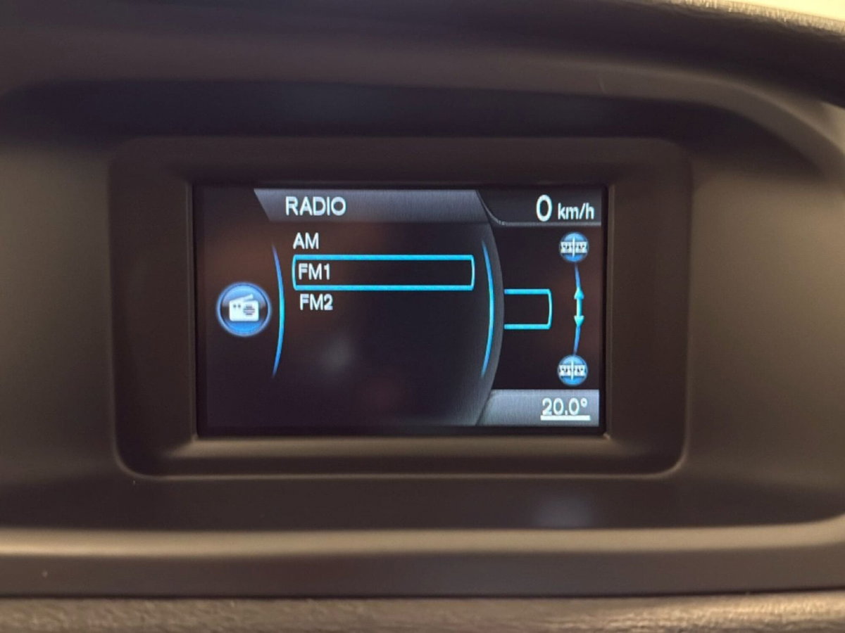 Volvo V40 D2 1.6 Momentum (11)