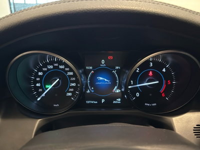 Jaguar XF Sportbrake 2.0 D 180 CV AWD aut. Prestige (10)