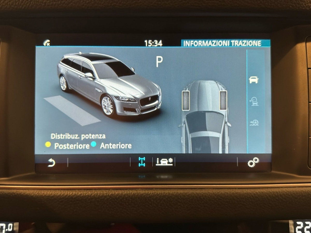 Jaguar XF Sportbrake 2.0 D 180 CV AWD aut. Prestige (14)