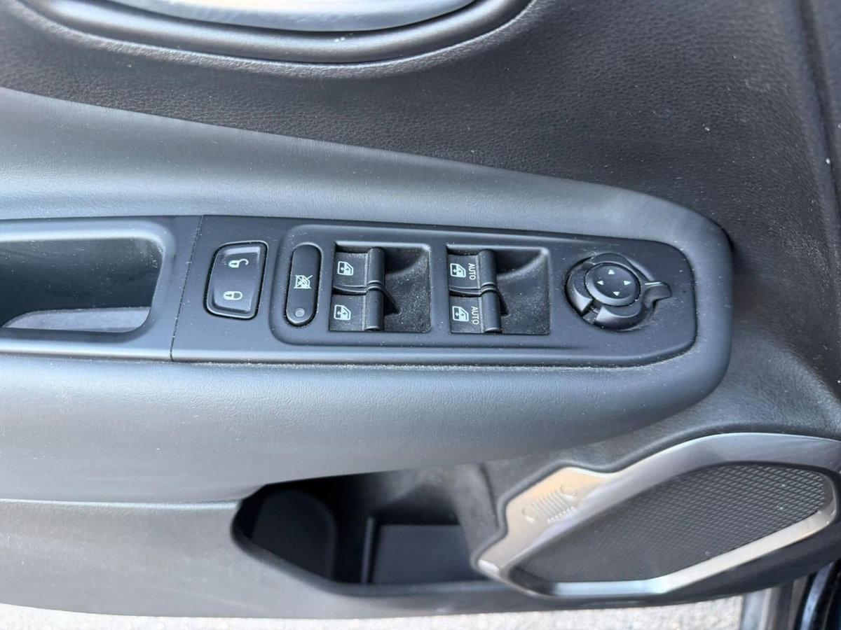 Jeep Renegade 1.0 T3 Limited (12)