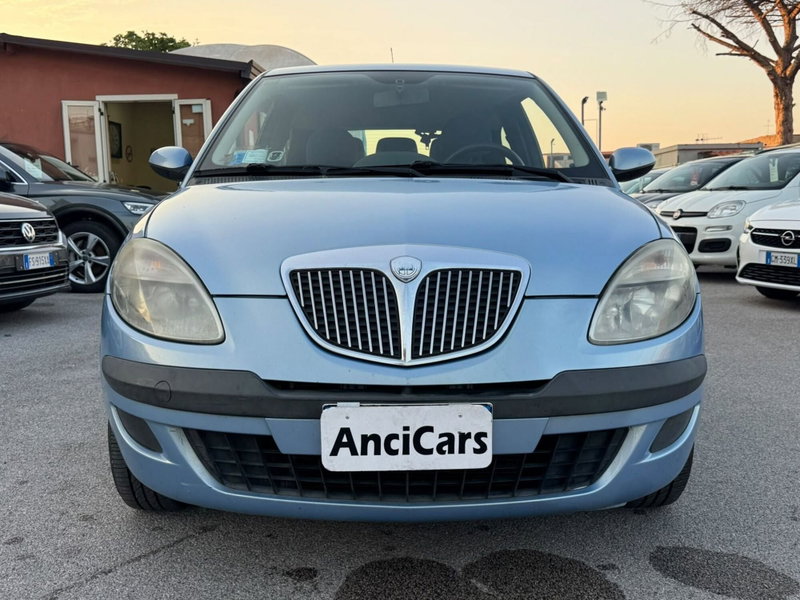 Lancia Ypsilon 16V Argento