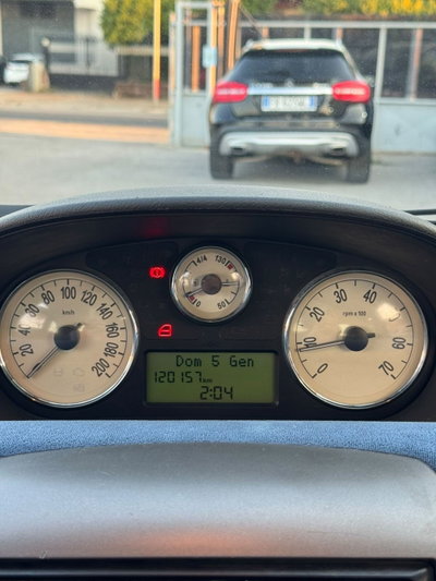 Lancia Ypsilon 16V Argento (8)