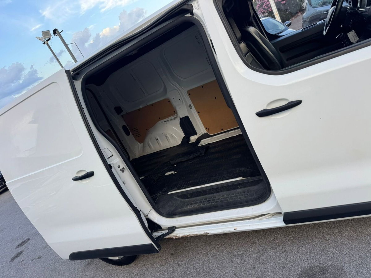 Peugeot Expert Furgone BlueHDi 115 S&S PL-TN Furgone Premium Standard (12)