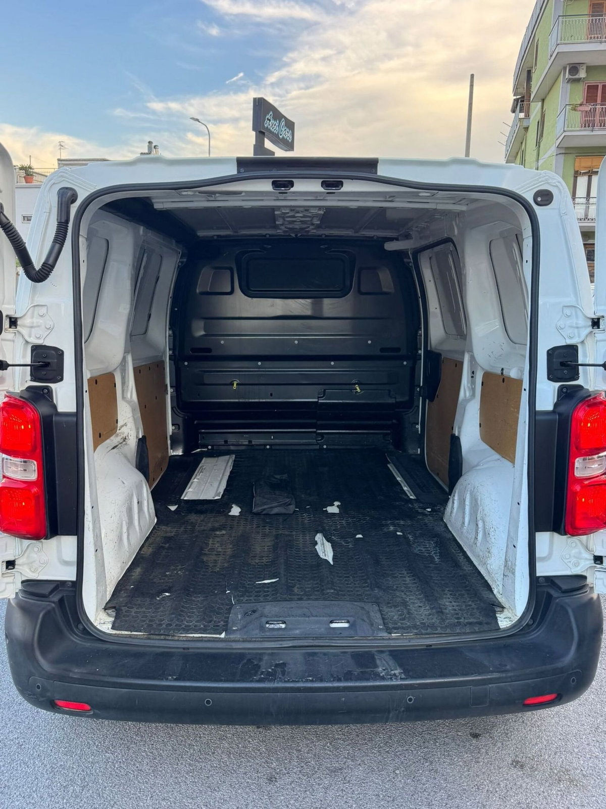 Peugeot Expert Furgone BlueHDi 115 S&S PL-TN Furgone Premium Standard (16)