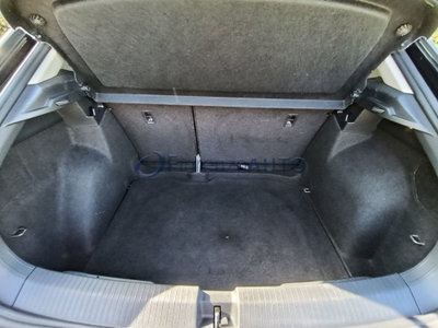 Volkswagen T-Roc 1.0 tsi Style 115cv (9)