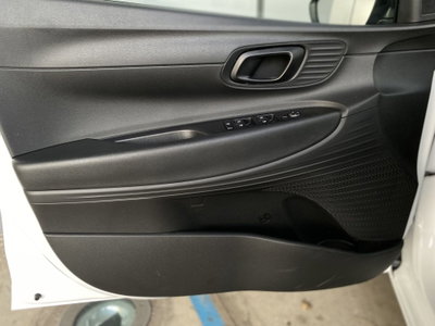 Hyundai i20 1.2 mpi Connectline 79cv mt (8)