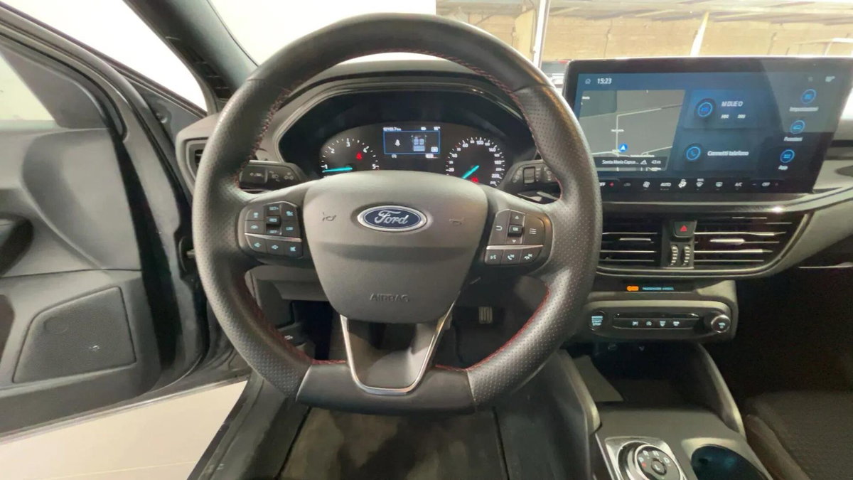 Ford Focus 1.5 EcoBlue 115 CV automatico 5p. ST-Line Style (4)