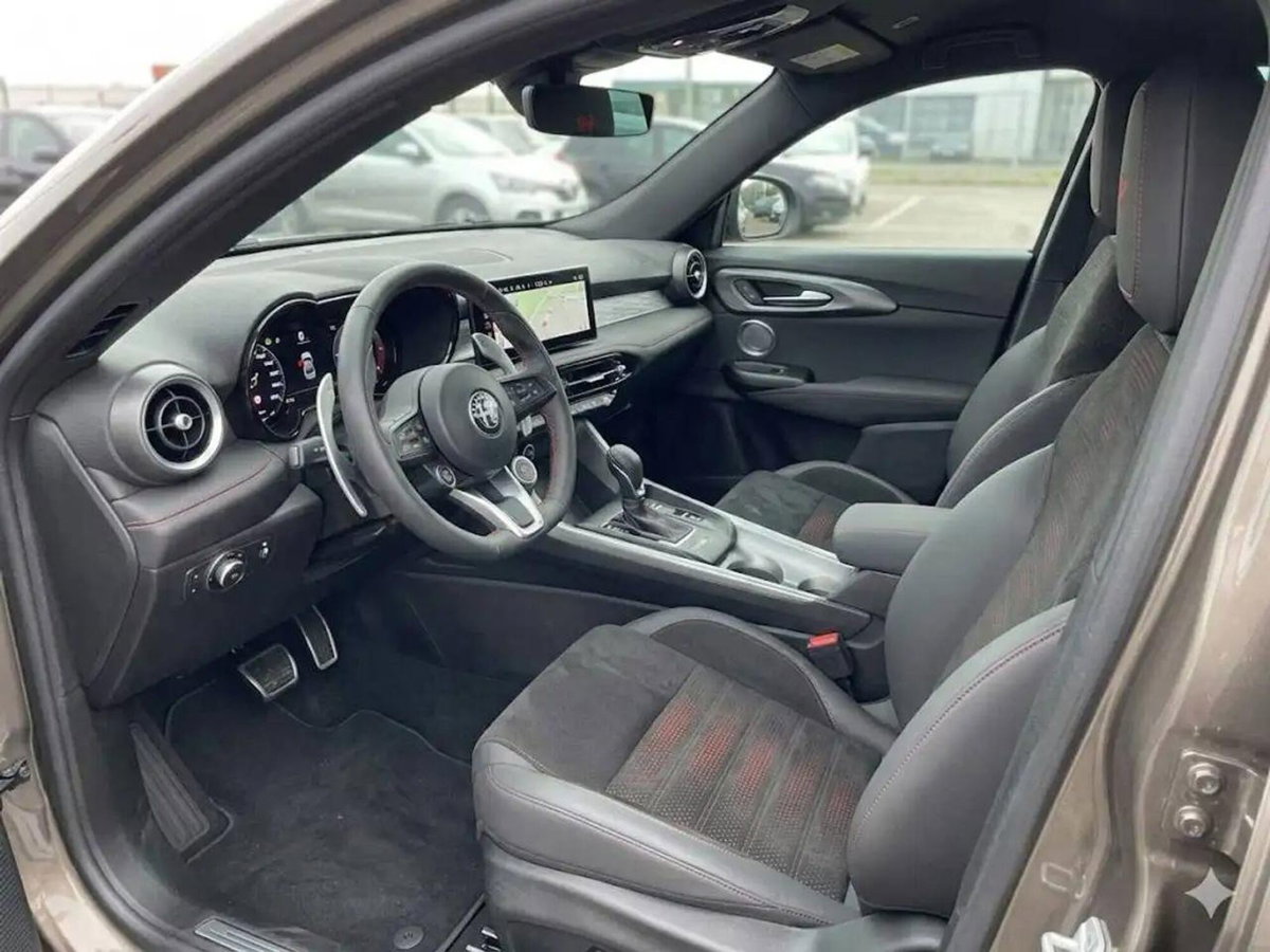Alfa Romeo Tonale Tonale 1.5 160 CV MHEV TCT7 Edizione Speciale (4)