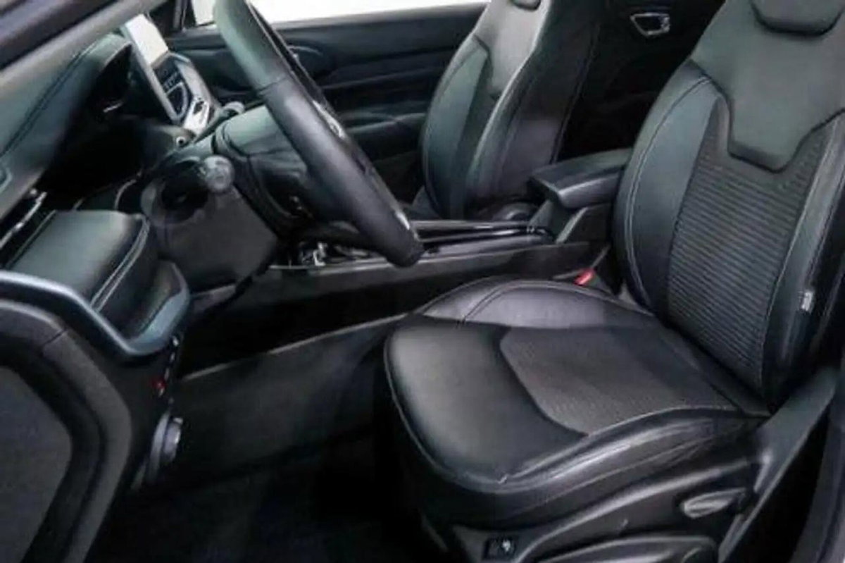 Jeep Compass 1.5 turbo t4 mhev Summit 2wd 130cv dct (4)