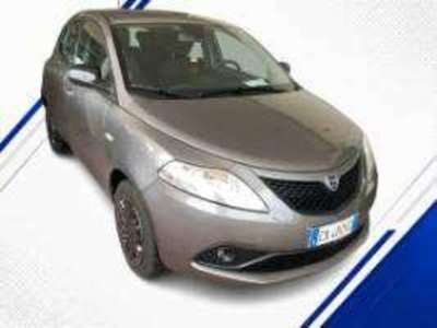 Lancia Ypsilon 1.2 69 CV 5 porte Gold usata