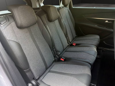 Peugeot 5008 BlueHDi 130 S&S EAT8 Allure (17)