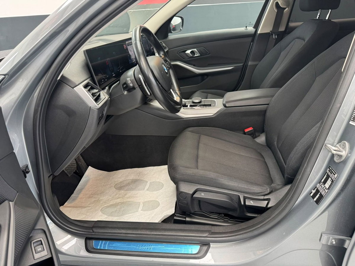 BMW Serie 3 Touring 318d  mhev 48V MSport Pro auto (9)