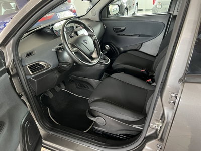 Lancia Ypsilon 1.0 FireFly 5 porte S&S Hybrid Ecochic Gold (5)