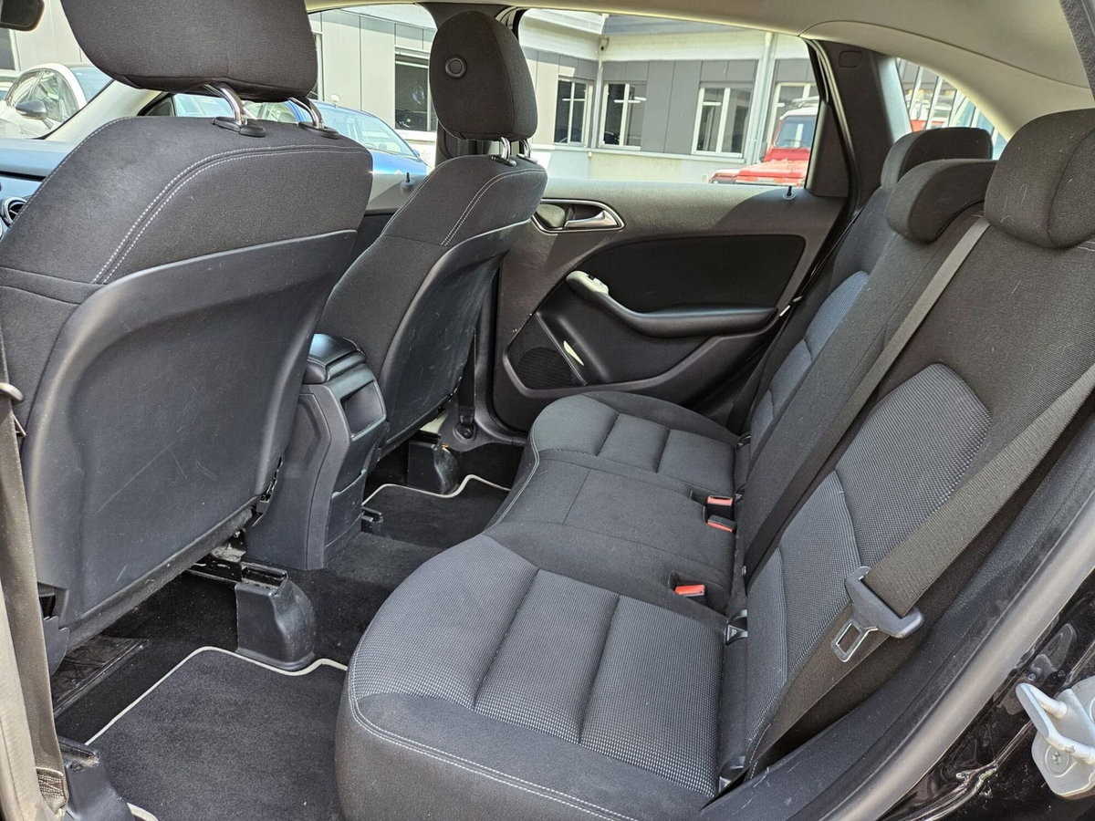 Mercedes-Benz Classe B 180 CDI BlueEFFICIENCY Executive (8)