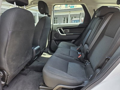 Land Rover Discovery Sport 2.0 TD4 150 CV Pure (12)