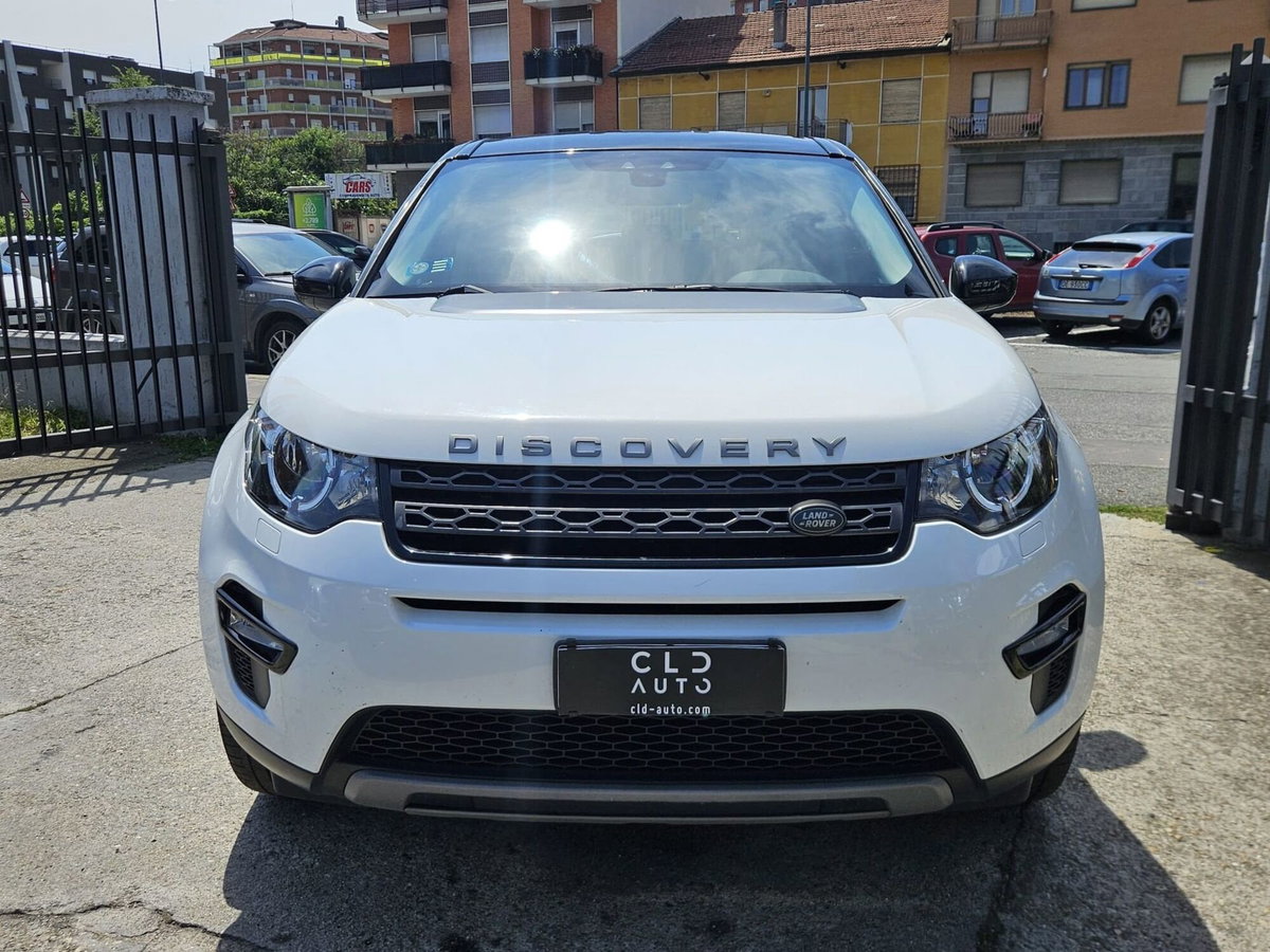 Land Rover Discovery Sport 2.0 TD4 150 CV Pure (2)