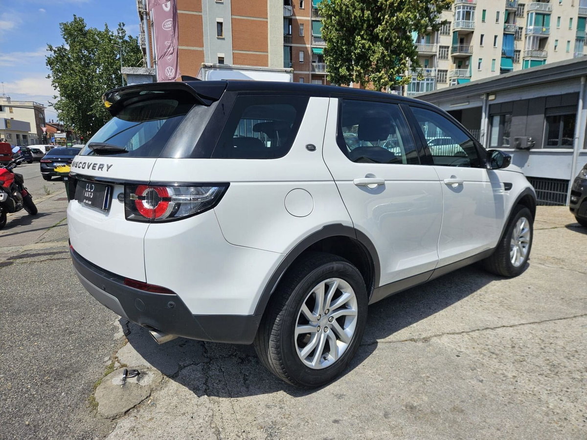 Land Rover Discovery Sport 2.0 TD4 150 CV Pure (4)