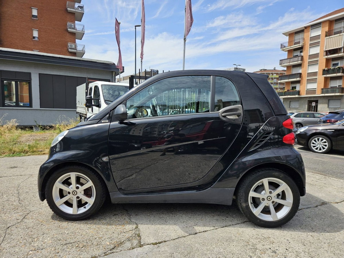 smart Fortwo 1000 52 kW MHD coupé pulse (6)