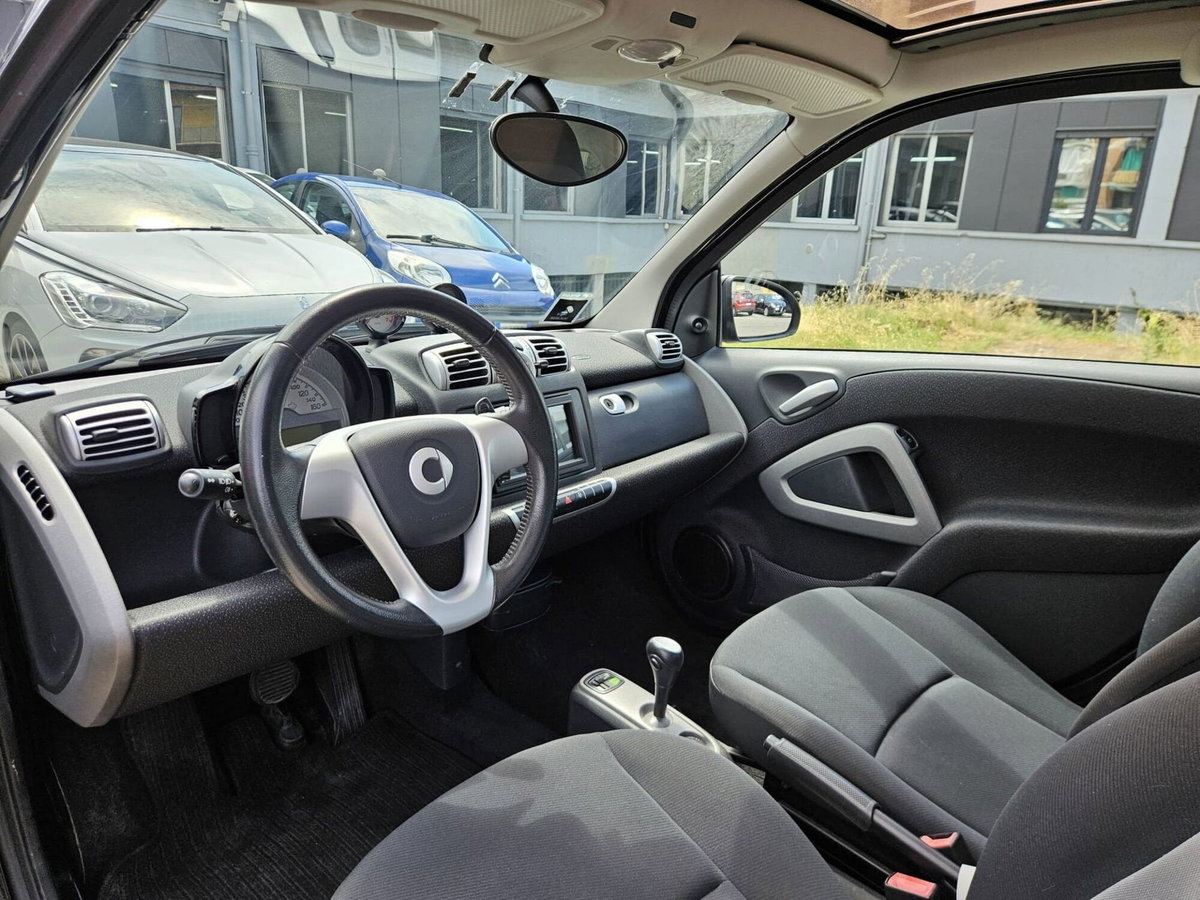 smart Fortwo 1000 52 kW MHD coupé pulse (7)