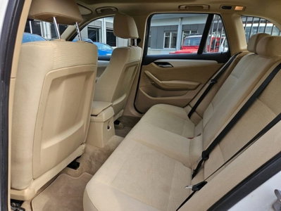BMW X1 sDrive18i Futura (7)