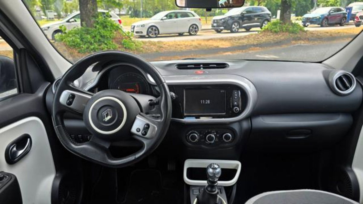 Renault Twingo TCe 90 CV GPL La Parisienne (18)
