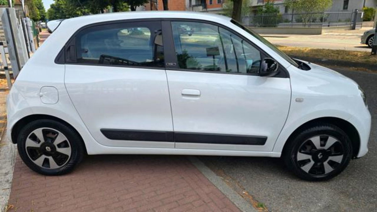 Renault Twingo TCe 90 CV GPL La Parisienne (9)