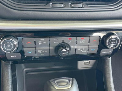 Jeep Compass 1.3 T4 190CV PHEV AT6 4xe Limited (15)