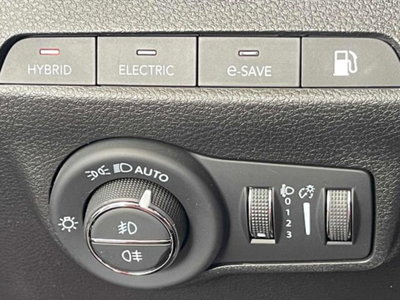 Jeep Compass 1.3 T4 190CV PHEV AT6 4xe Limited (9)