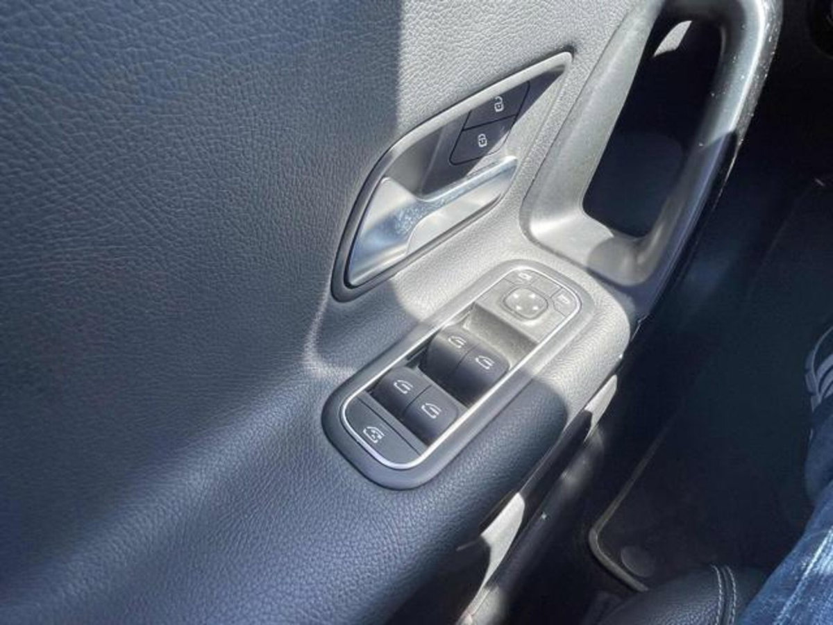 Mercedes-Benz Classe A Sedan 180 Automatic 4p. Business (17)